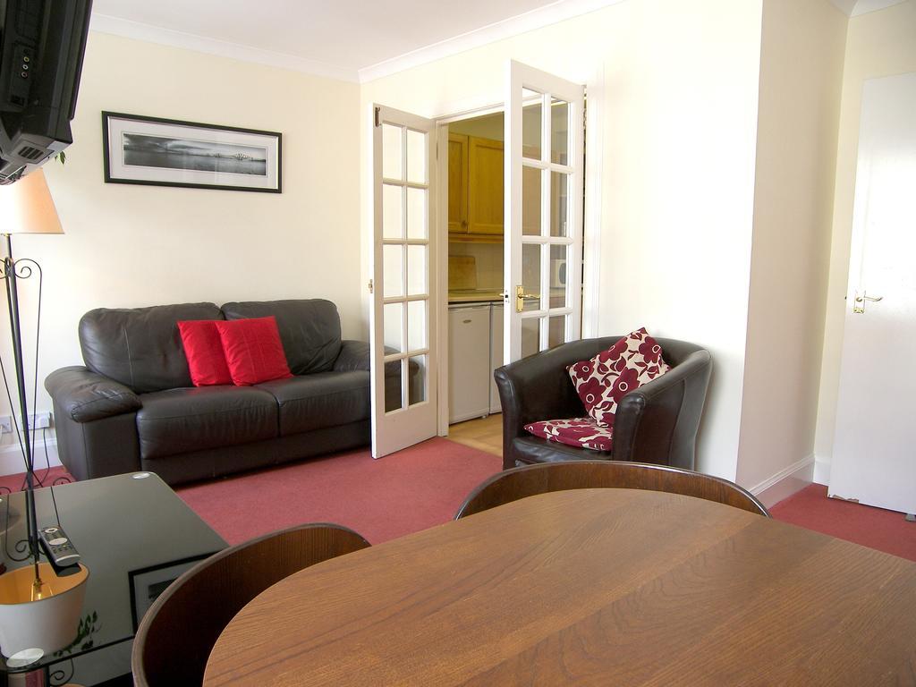 Royal Mile, Edinburgh - 2 Bedroom Apartment — Photos 1